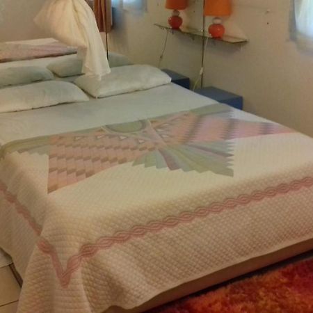 Appartement T2 Meuble Tout Confort Ле Госие Екстериор снимка