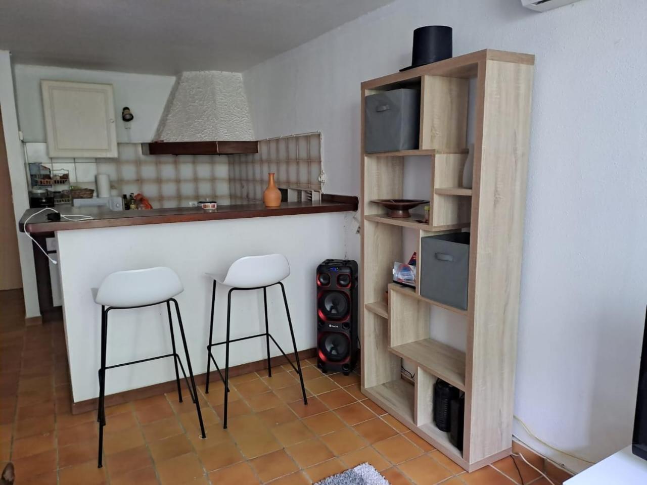 Appartement T2 Meuble Tout Confort Ле Госие Екстериор снимка